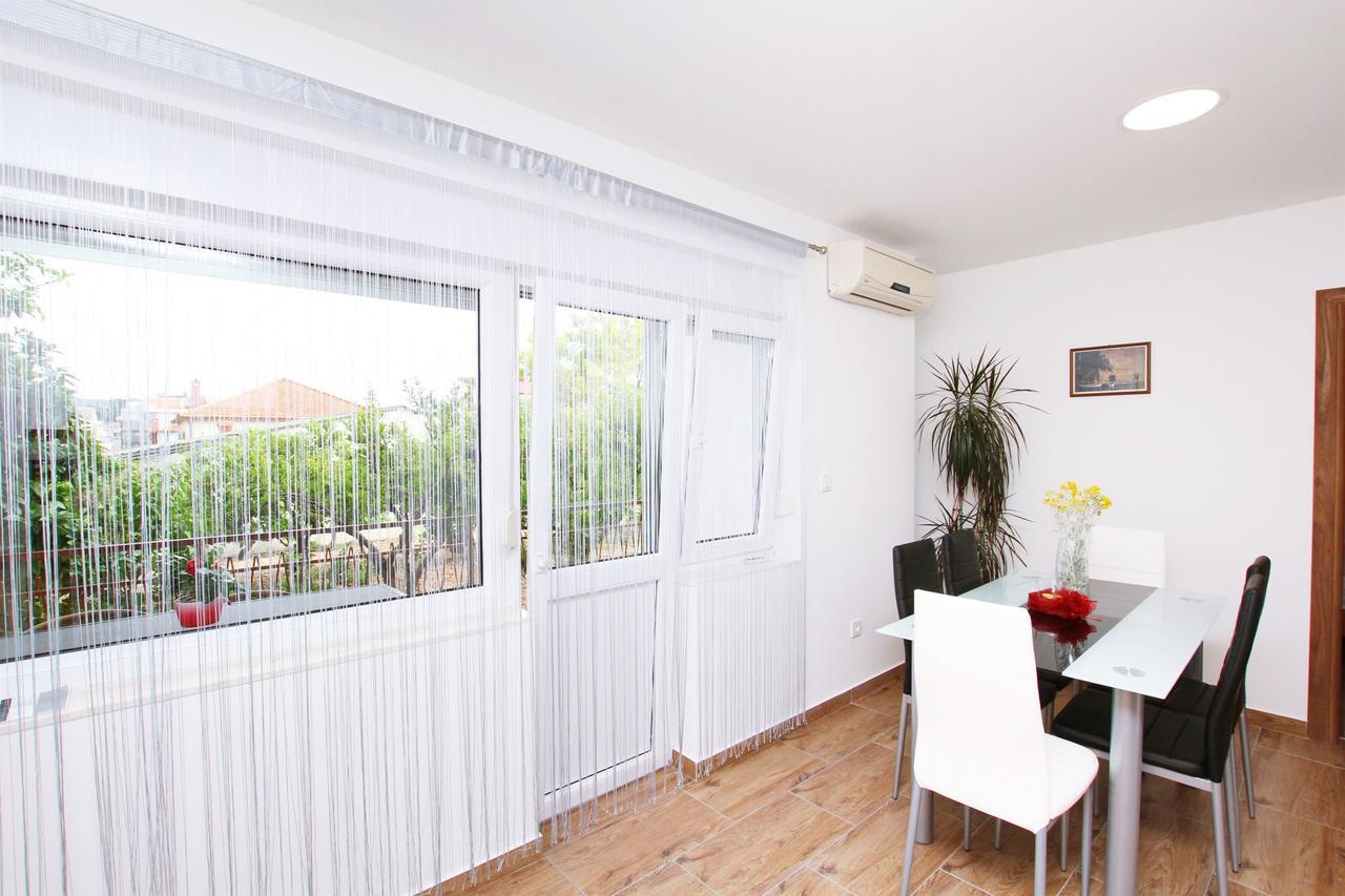 Apartment Anica Trogir Eksteriør billede